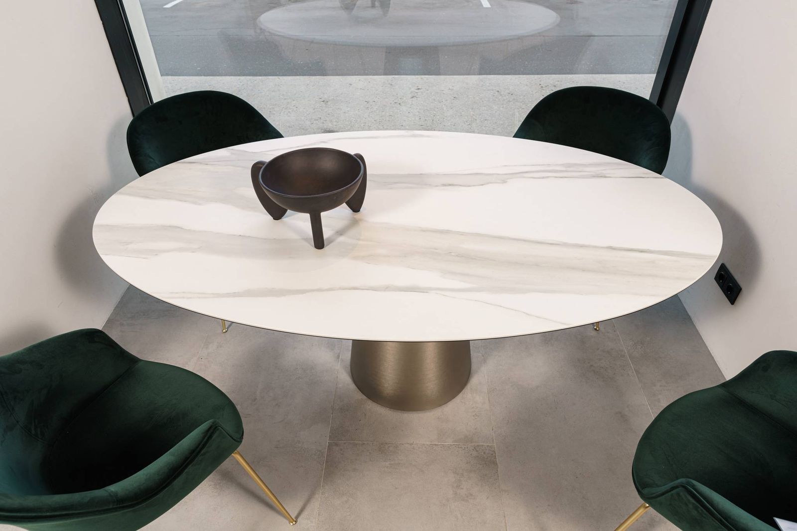 Cattelan Italia Стол Yoda Keramik Golden Calacatta от Cattelan Italia — в интерьере
