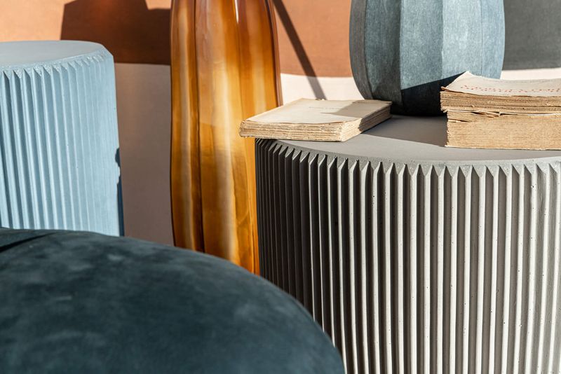 Baxter Журнальный столик Juno Cemento Tortora Ø50 от Baxter — в интерьере