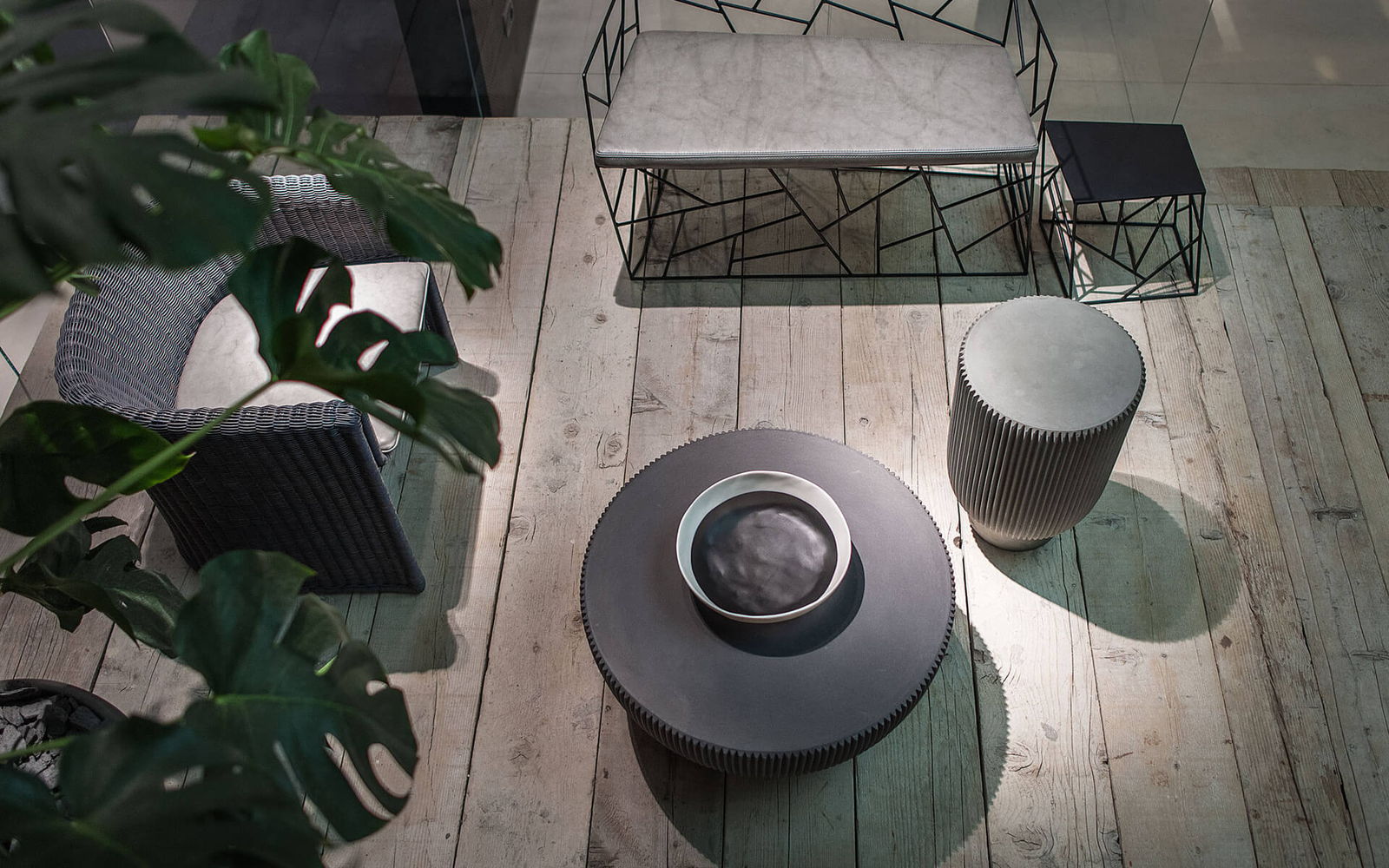 Baxter Журнальный столик Juno Cemento Tortora Ø50 от Baxter — в интерьере