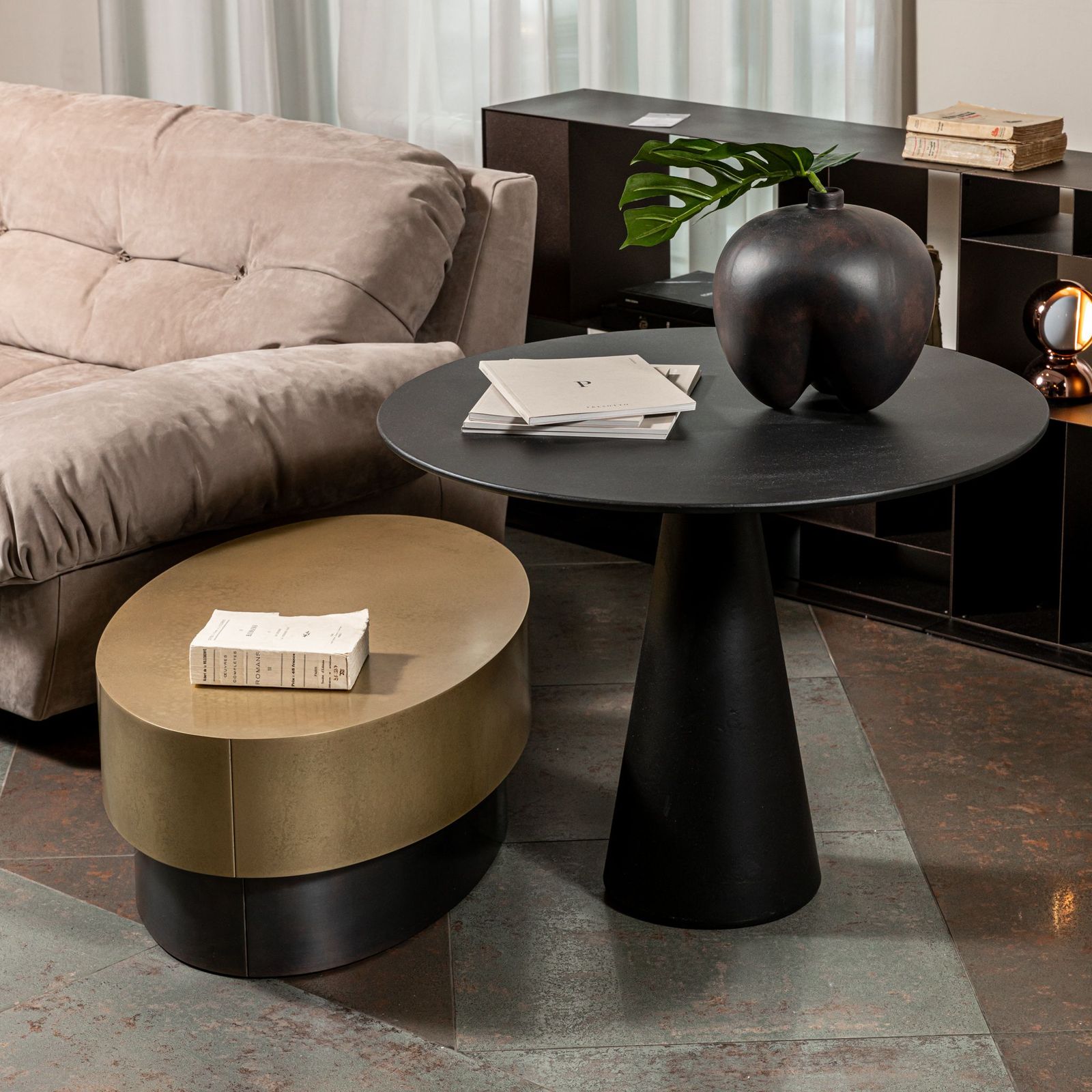 Baxter Журнальный столик Loren Oval от Baxter — в интерьере