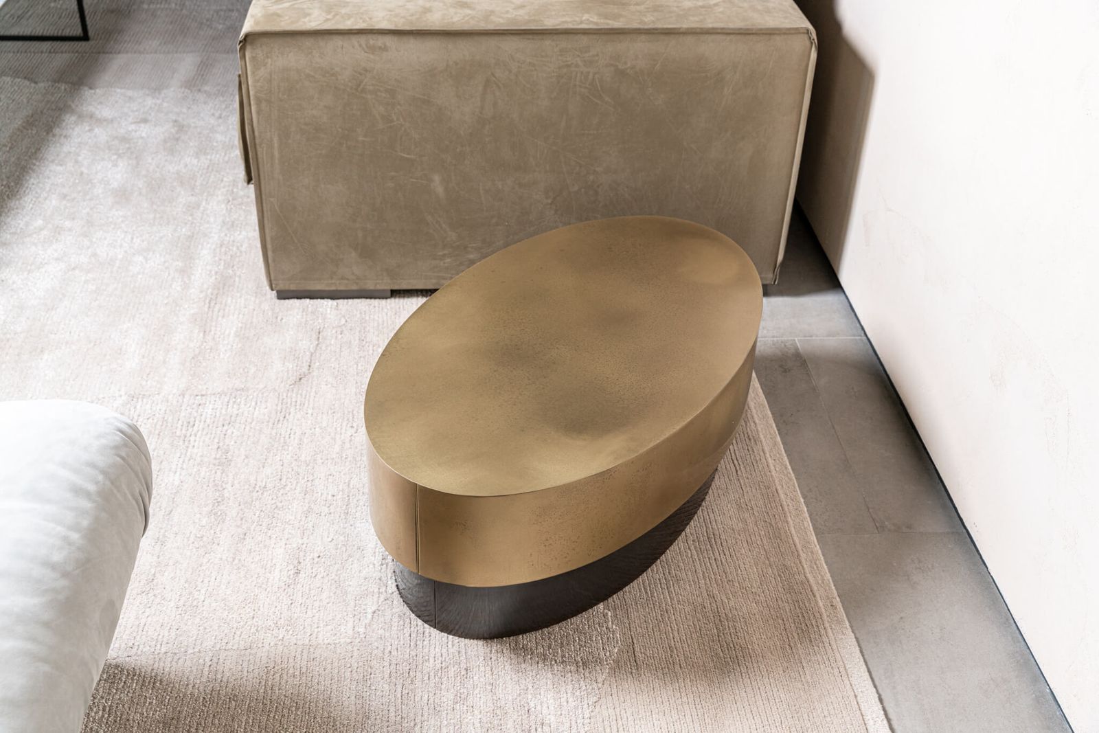 Baxter Журнальный столик Loren Oval от Baxter — в интерьере