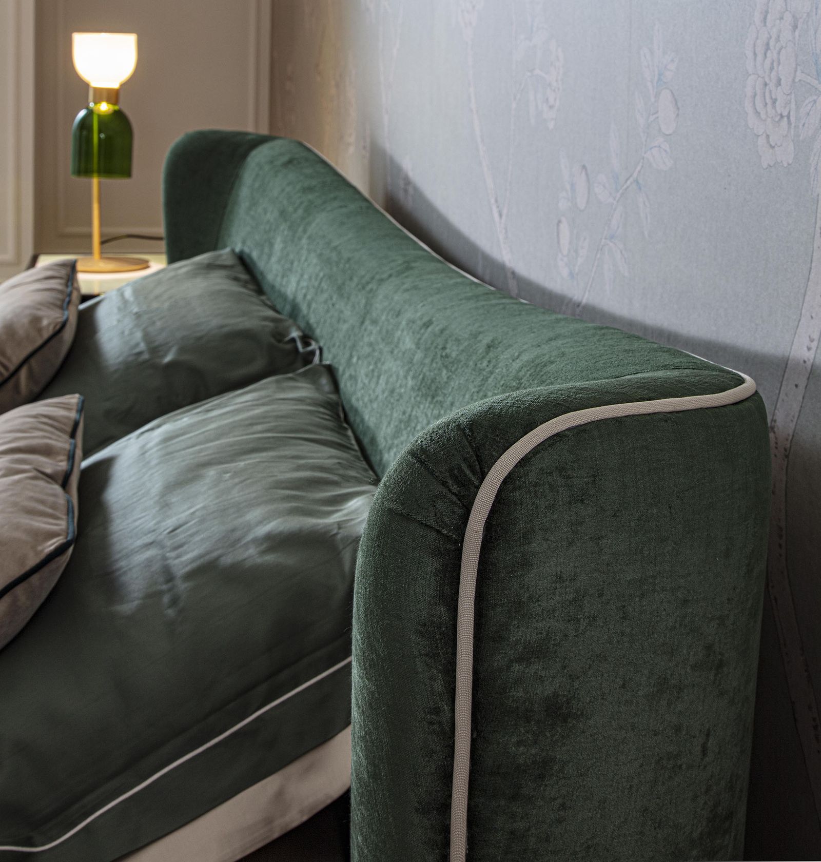 Galimberti Nino Кровать Tissi TIS 18B от Galimberti Nino — в интерьере