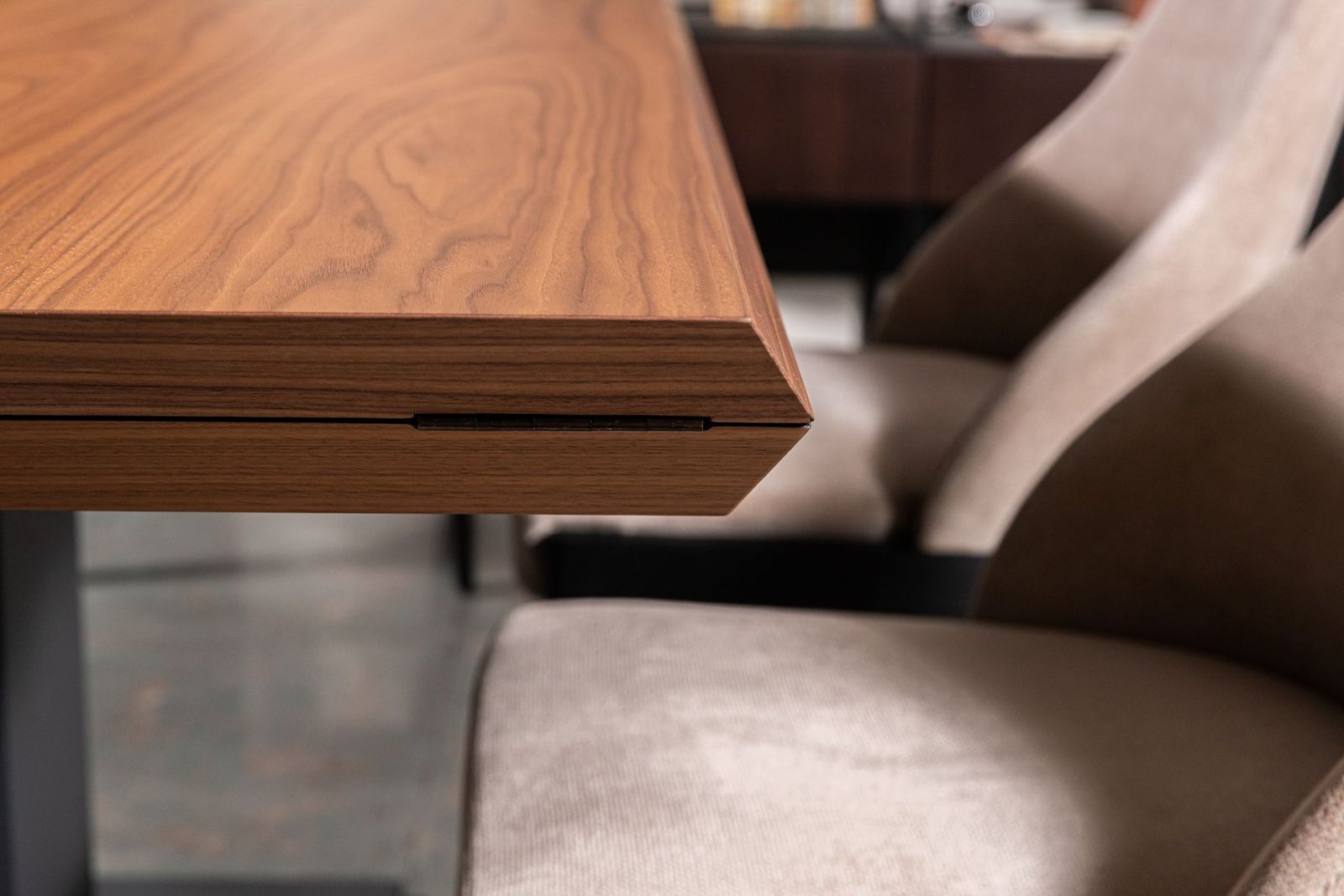 Cattelan Italia Стол раскладной Elvis Wood Drive от Cattelan Italia — в интерьере