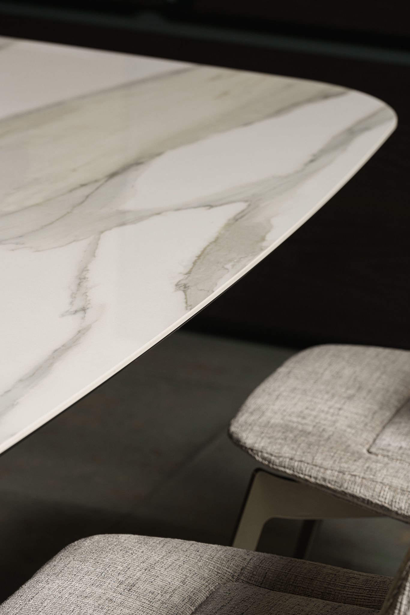 Cattelan Italia Стол Eliot Keramik Marmi KM06 от Cattelan Italia — в интерьере