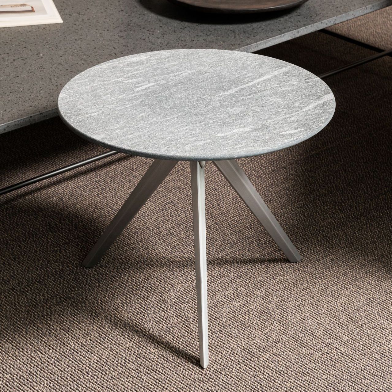 Flexform Уличный журнальный столик Zefiro Outdoor от Flexform — в интерьере