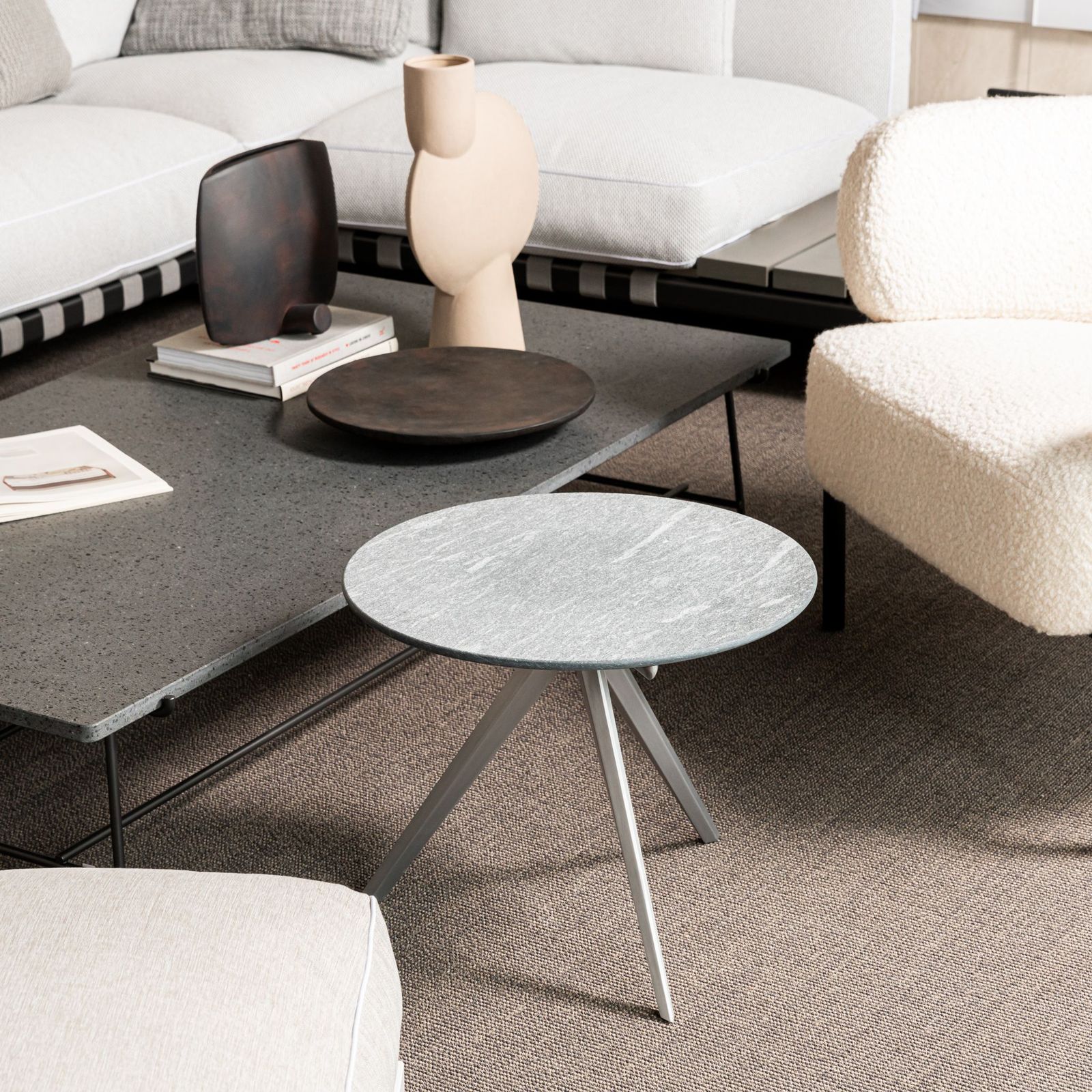 Flexform Уличный журнальный столик Zefiro Outdoor от Flexform — в интерьере