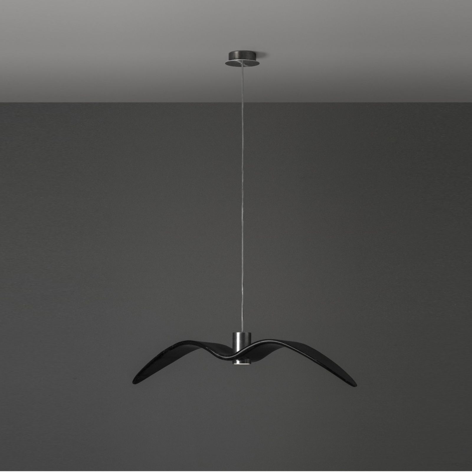 Brokis Подвесной светильник Night Birds PC963 smoke grey - massif от Brokis — в интерьере