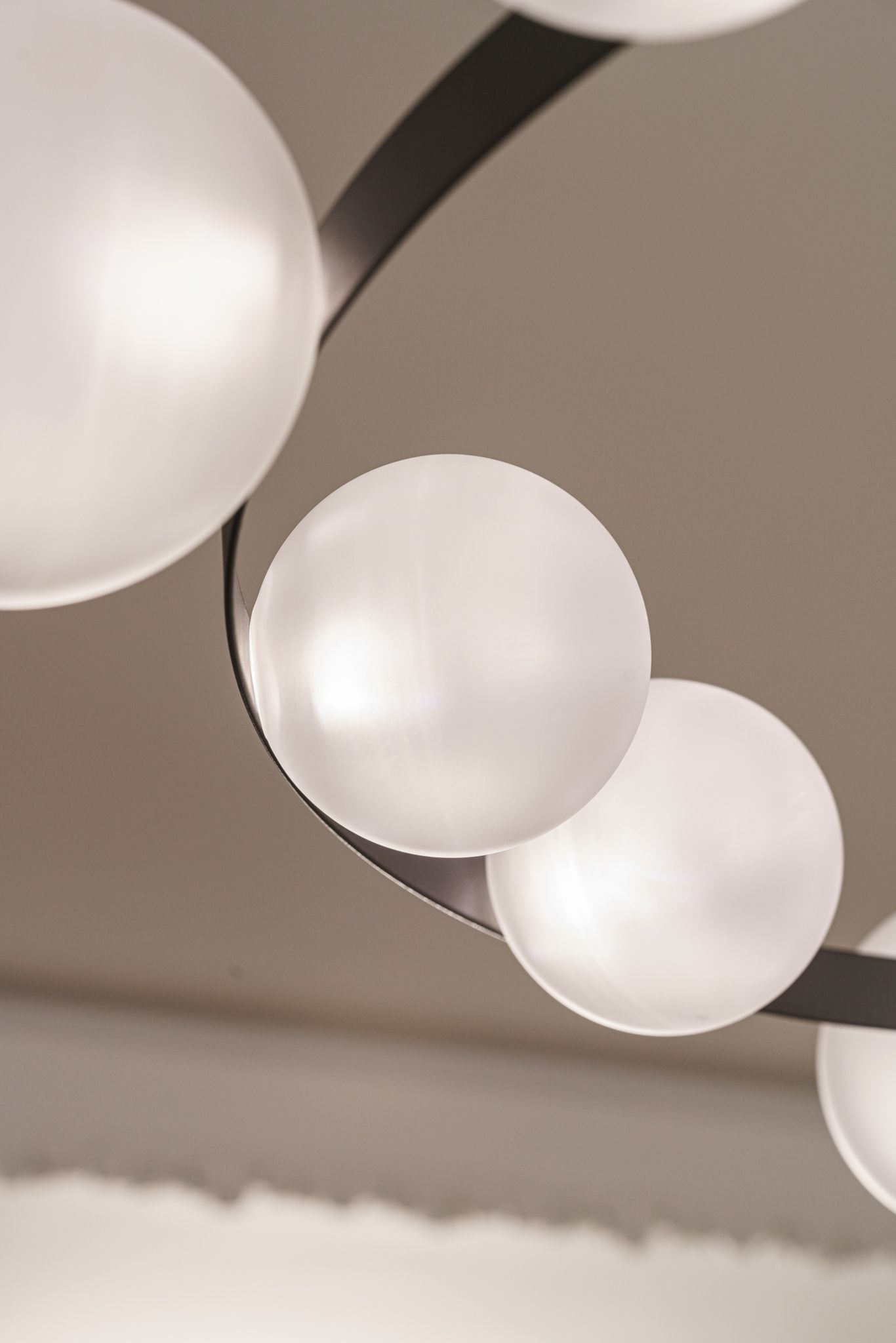 Moooi Люстра Hubble Bubble 11 от Moooi — в интерьере