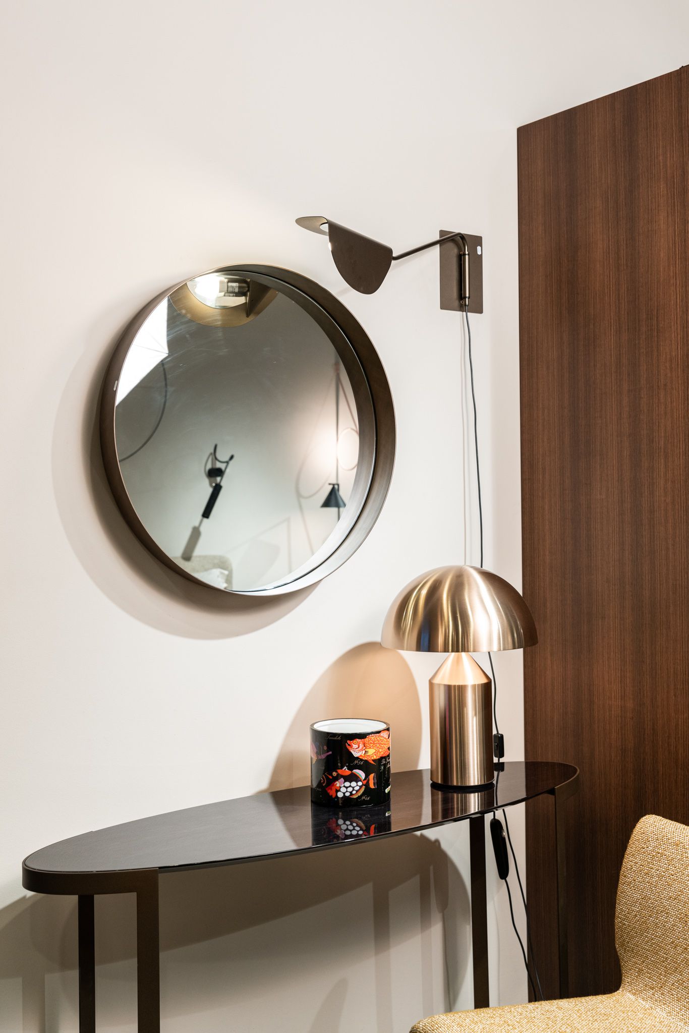 Cattelan Italia Зеркало Wish 59 Brushed Grey от Cattelan Italia — в интерьере