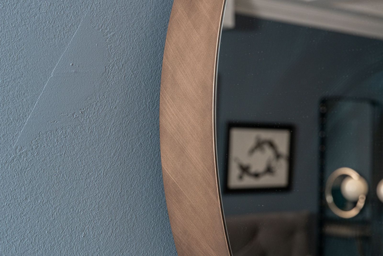 Cattelan Italia Зеркало Wish 75 Brushed Bronze от Cattelan Italia — в интерьере