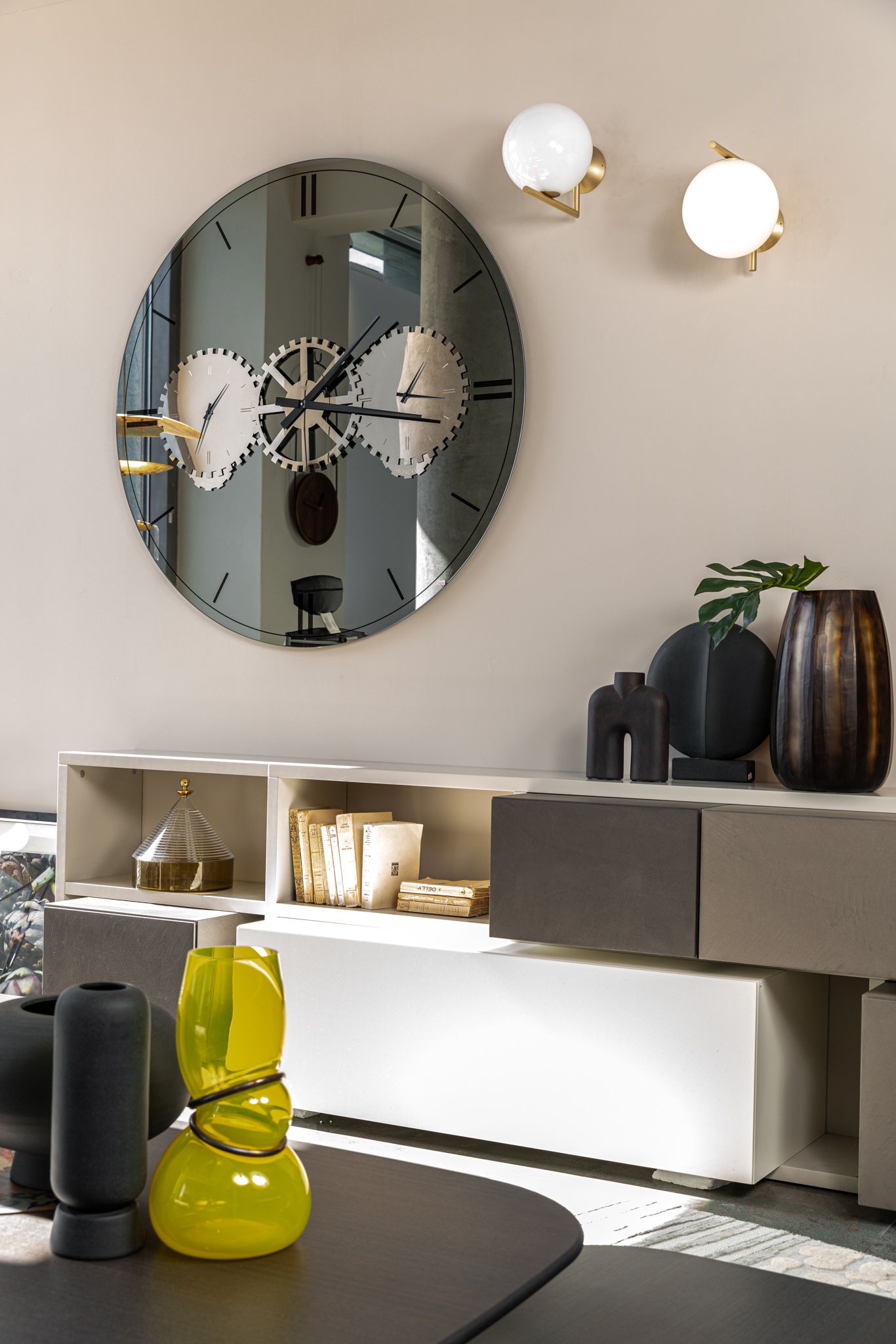 Cattelan Italia Зеркало Times Fume от Cattelan Italia — в интерьере