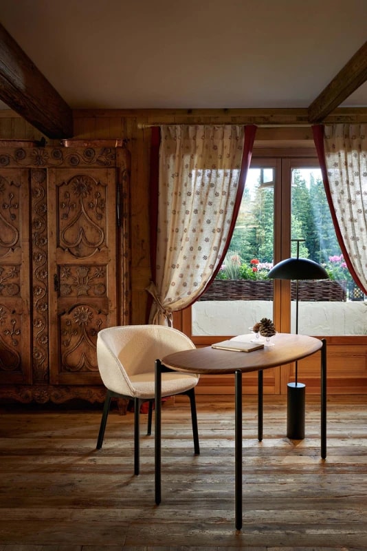 Kartell Письменный стол Lunat от Kartell — в интерьере