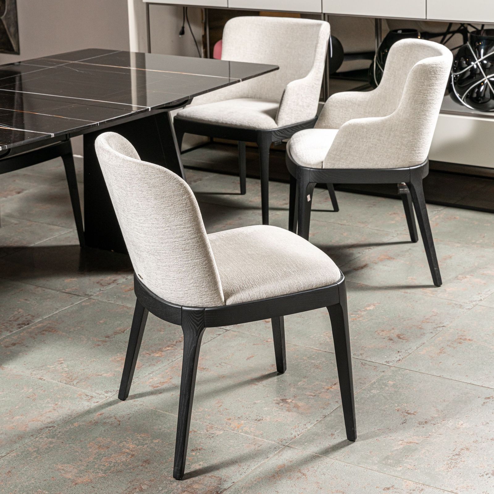 Cattelan Italia Стул Magda A frassino nero/tessuto B530 от Cattelan Italia — в интерьере