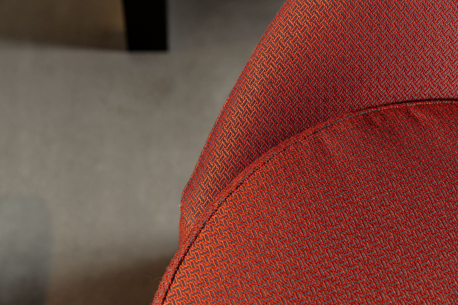 Flou Кресло Remy urban pumpkin 780 от Flou — в интерьере