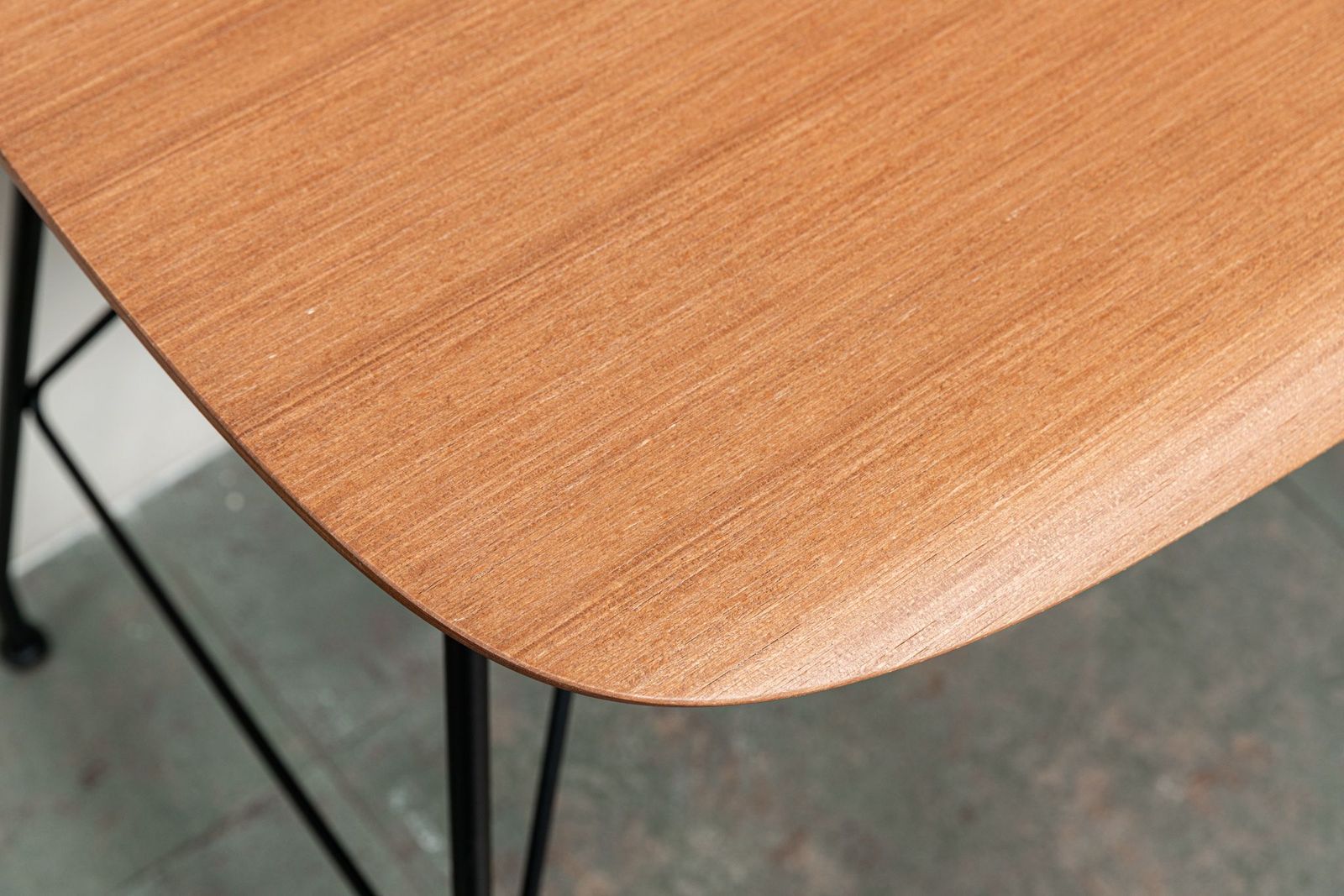 Kartell Письменный стол Earl of Wood от Kartell — в интерьере
