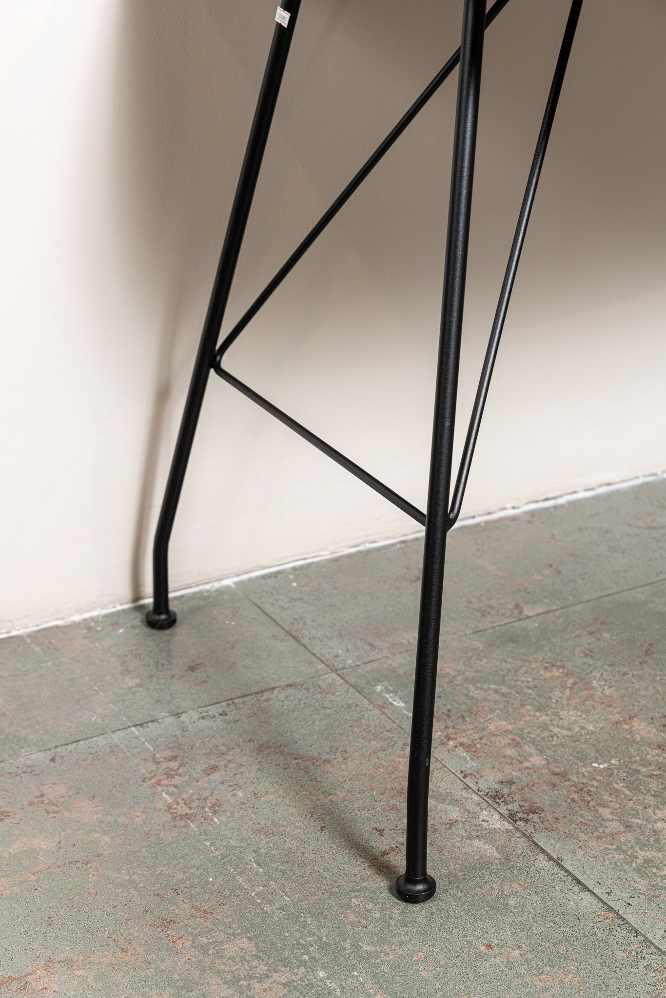 Kartell Письменный стол Earl of Wood от Kartell — в интерьере