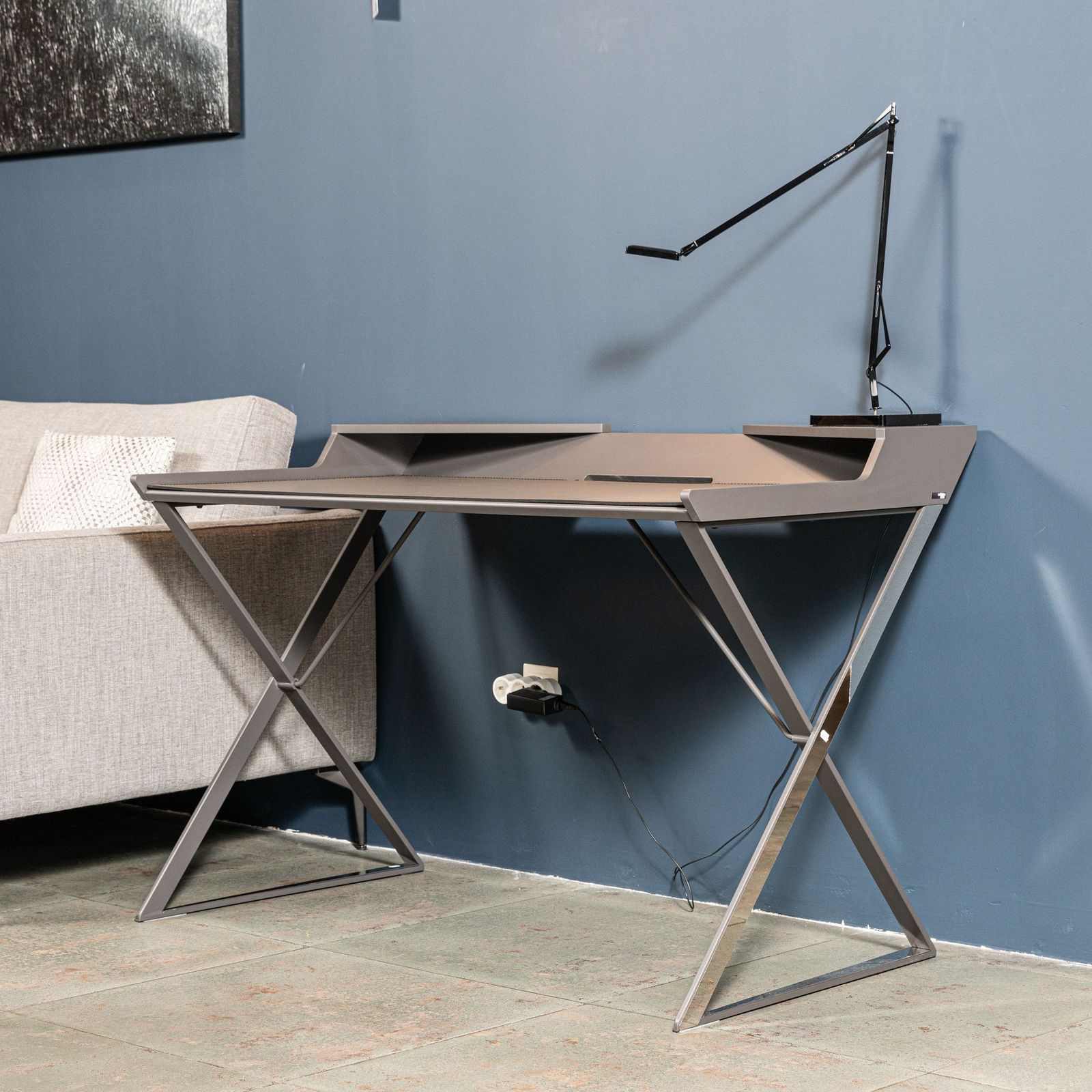 Cattelan Italia Письменный стол Qwerty от Cattelan Italia — в интерьере