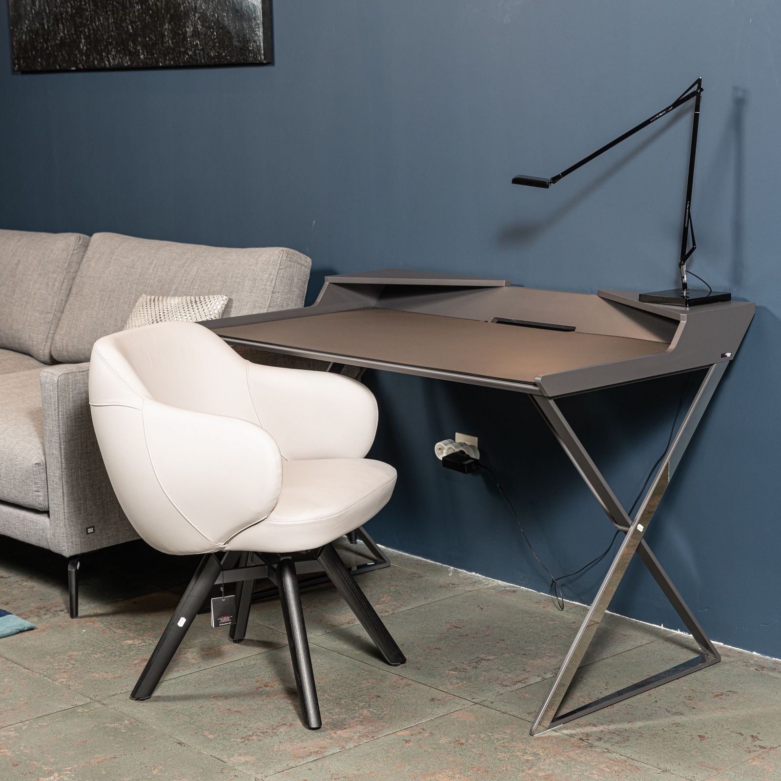 Cattelan Italia Письменный стол Qwerty от Cattelan Italia — в интерьере