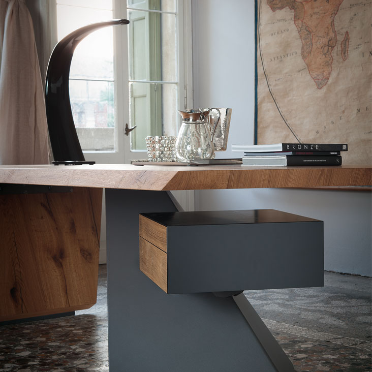 Cattelan Italia Письменный стол Nasdaq Noce Canaletto от Cattelan Italia — в интерьере
