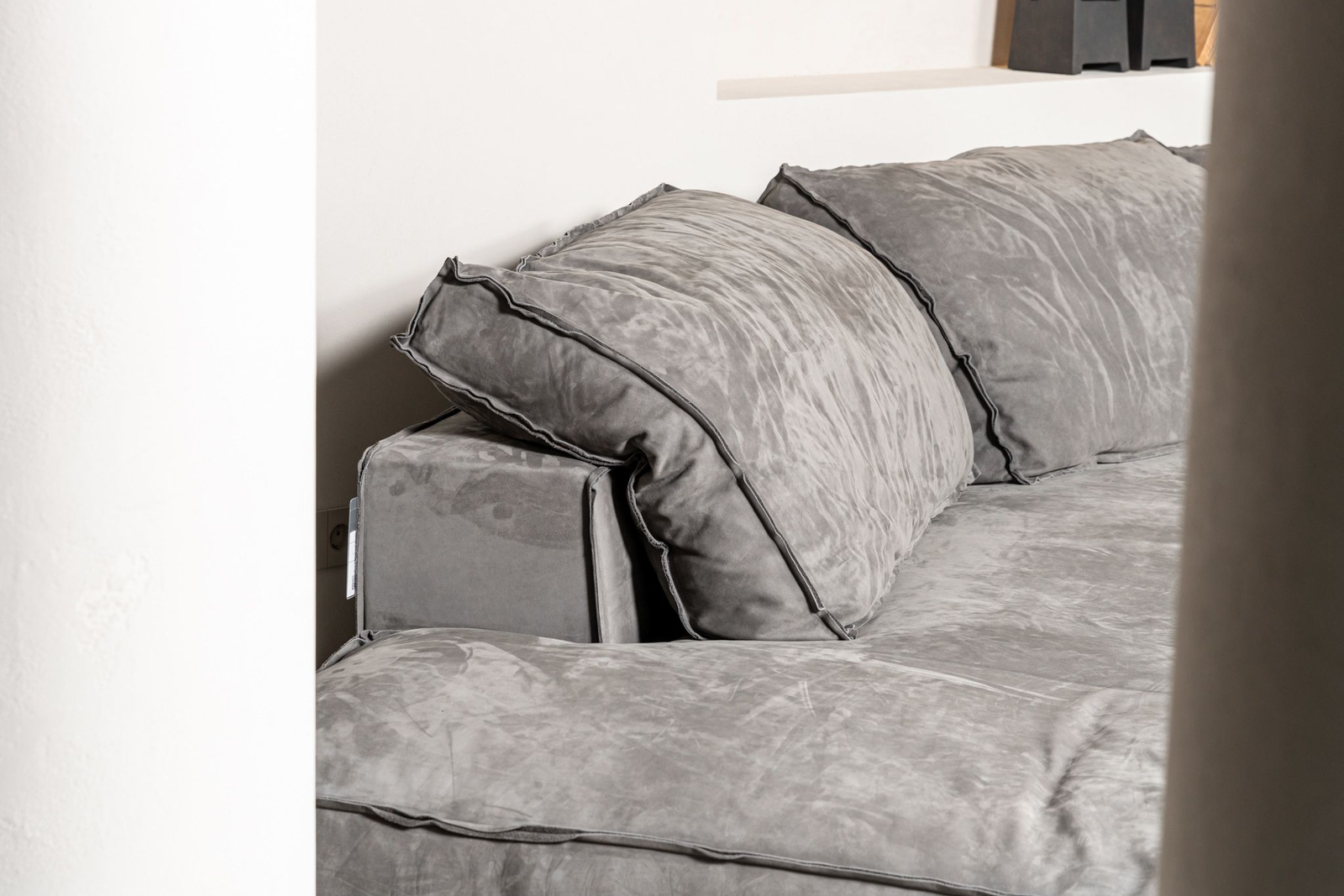 Baxter Диван Budapest Soft Kashmir Plomb от Baxter — в интерьере