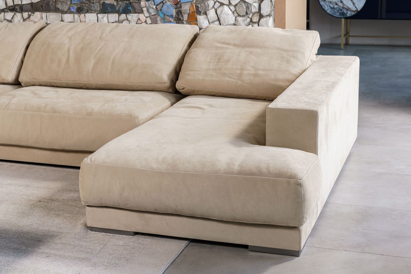 Baxter Диван Budapest Nabuck Sable от Baxter — в интерьере