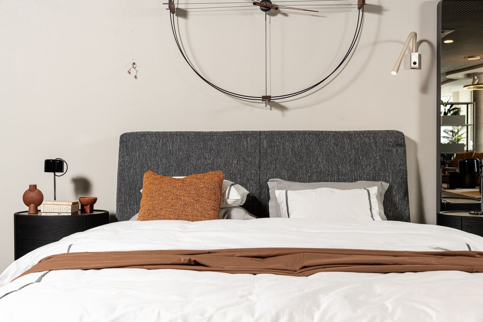 Flou Кровать Myplace Connor grey с боксом для хранения от Flou — в интерьере