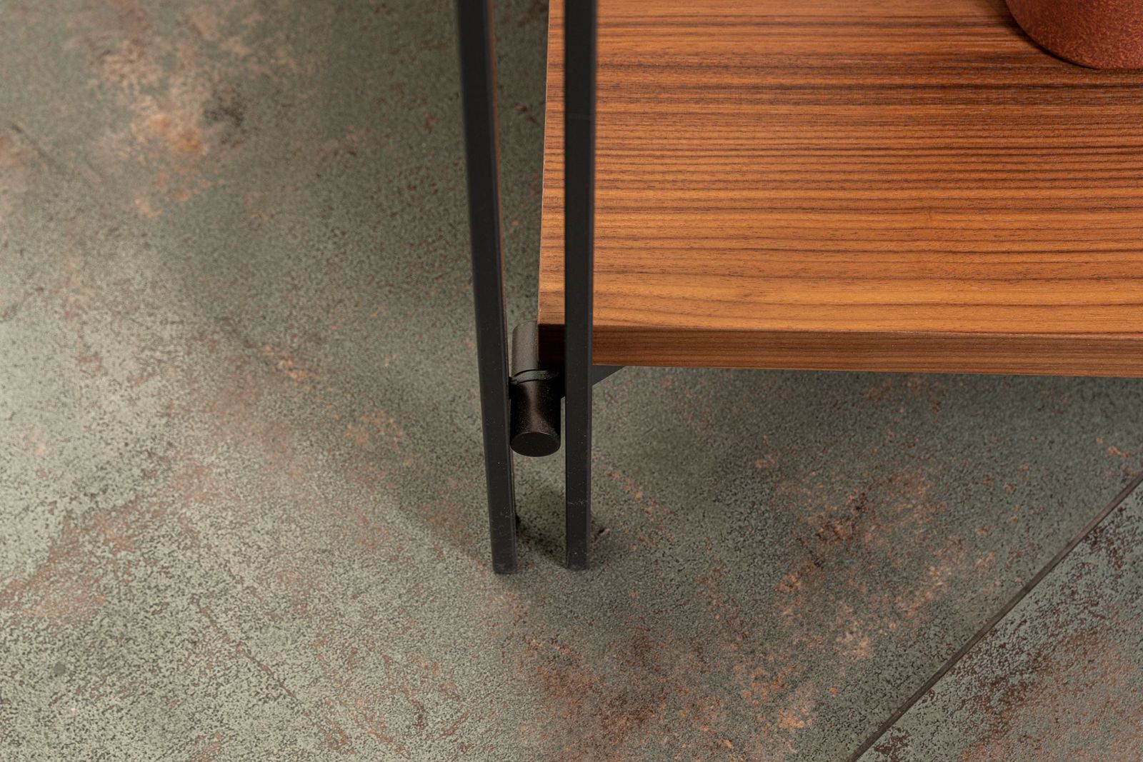 Cattelan Italia Стеллаж Hudson Noce Canaletto от Cattelan Italia — в интерьере