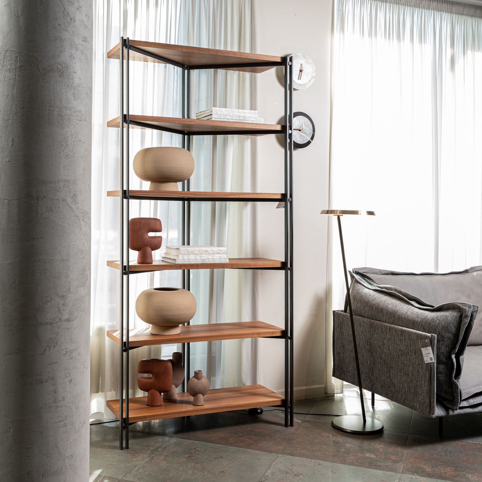 Cattelan Italia Стеллаж Hudson Noce Canaletto от Cattelan Italia — в интерьере