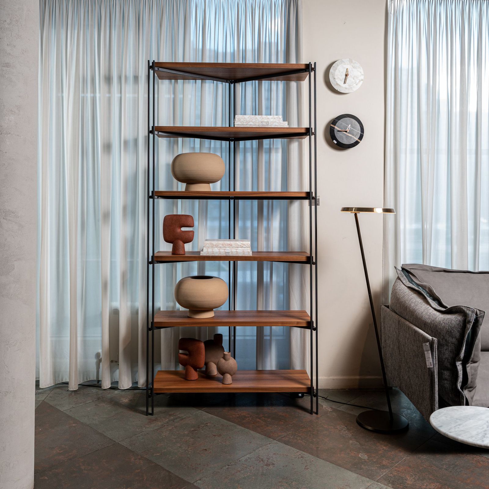Cattelan Italia Стеллаж Hudson Noce Canaletto от Cattelan Italia — в интерьере