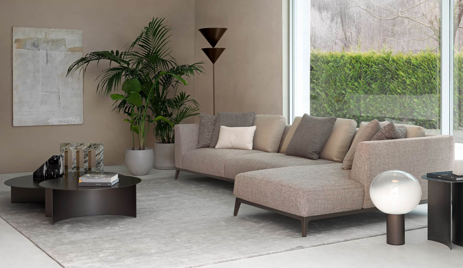 Flou Журнальный столик Pierre 90 matt burnished от Flou — в интерьере