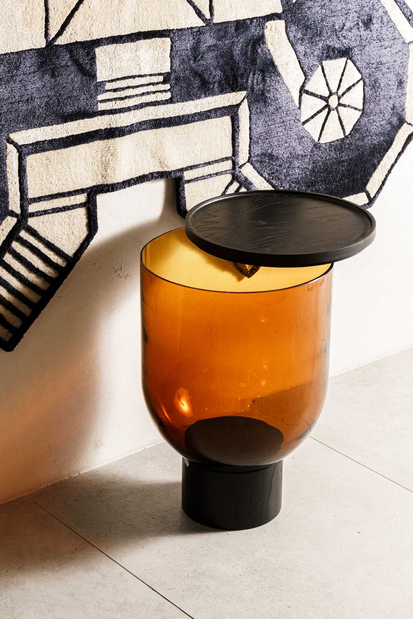 Miniforms Журнальный столик Mastea Amber от Miniforms — в интерьере