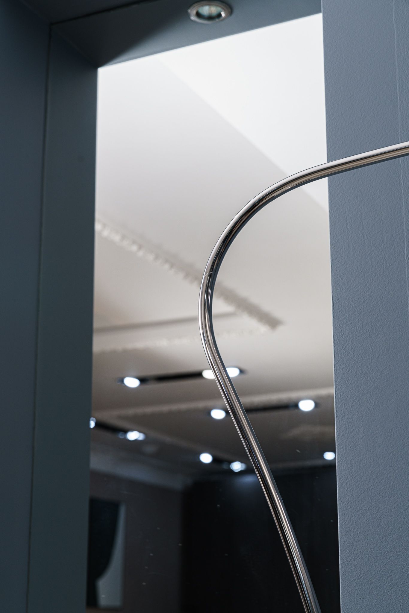Cattelan Italia Торшер Little Flag от Cattelan Italia — в интерьере