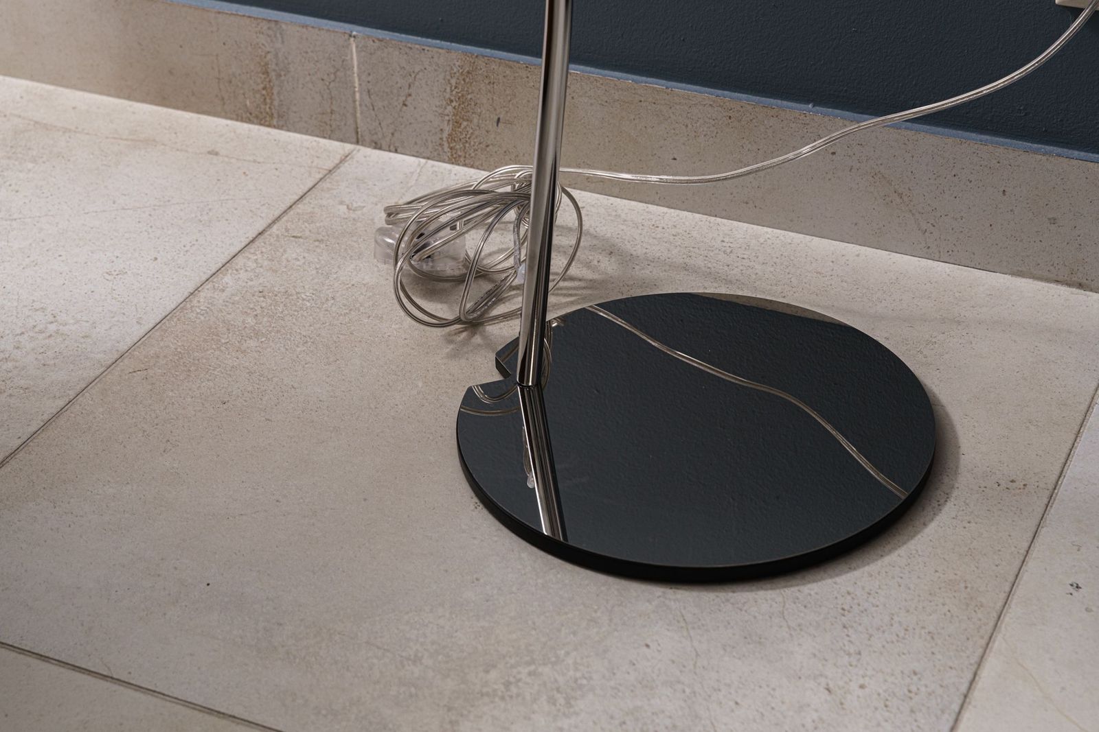 Cattelan Italia Торшер Little Flag от Cattelan Italia — в интерьере