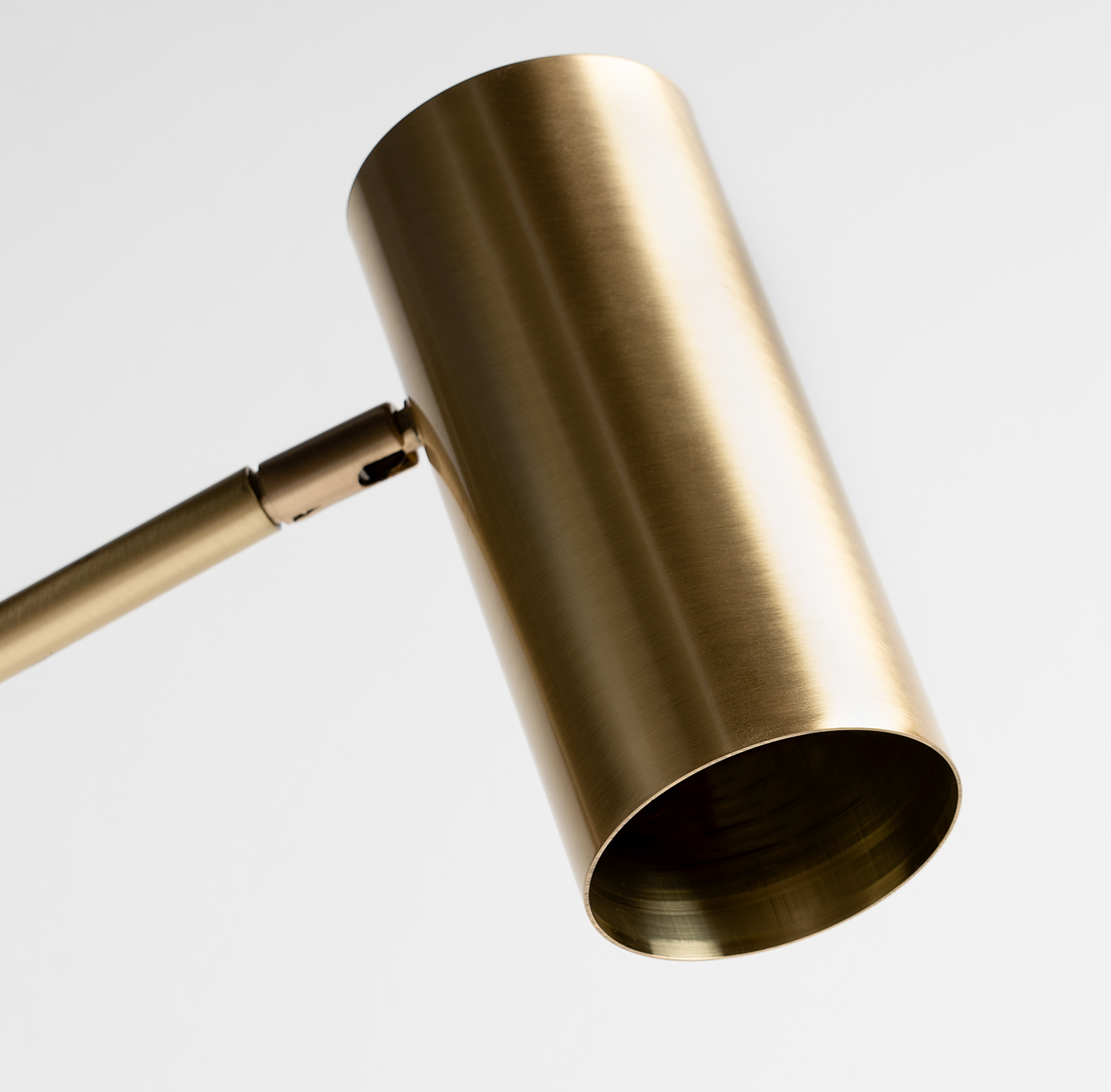 Tosconova Торшер Zeno Floor Lamp от Tosconova — в интерьере