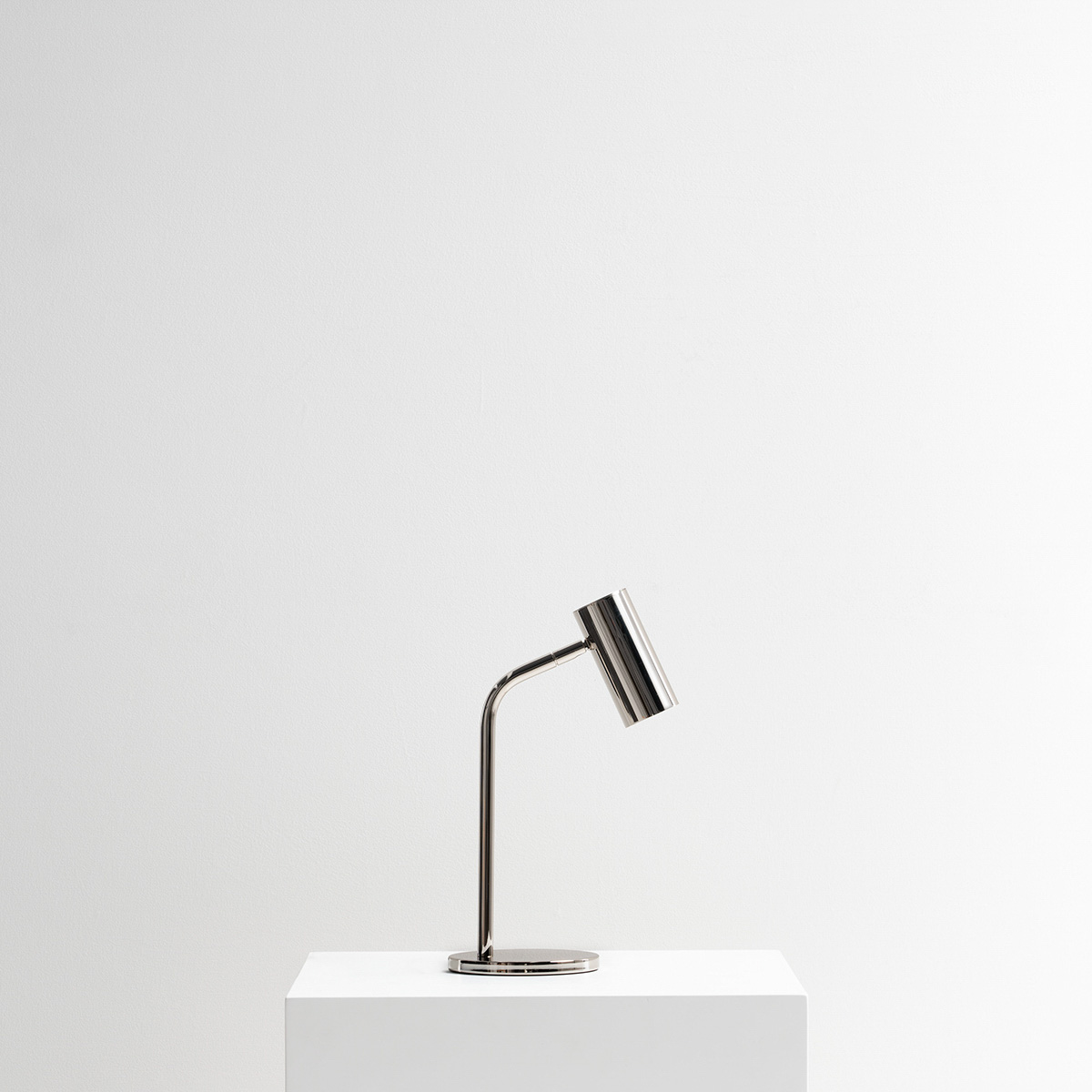 Tosconova Настольная лампа Zeno Table Lamp от Tosconova — в интерьере