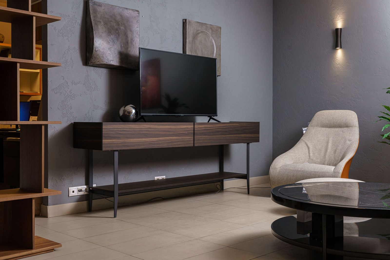 Cattelan Italia Консоль высокая Horizon Rovere Bruciato от Cattelan Italia — в интерьере