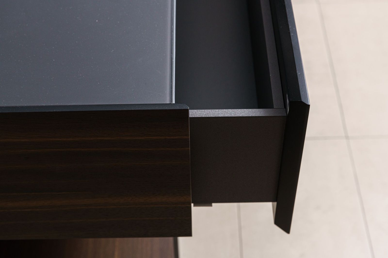 Cattelan Italia Консоль высокая Horizon Rovere Bruciato от Cattelan Italia — в интерьере