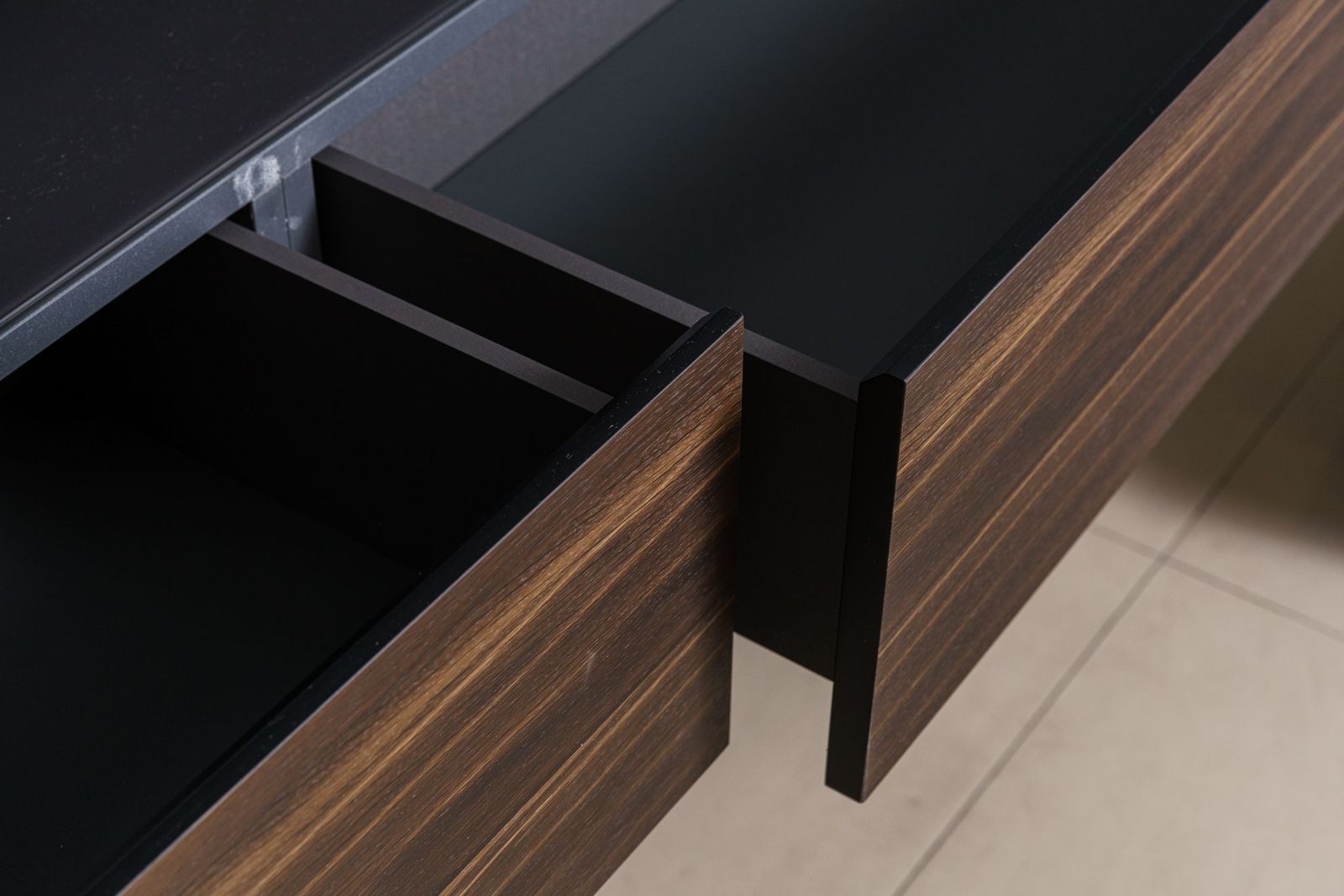 Cattelan Italia Консоль высокая Horizon Rovere Bruciato от Cattelan Italia — в интерьере