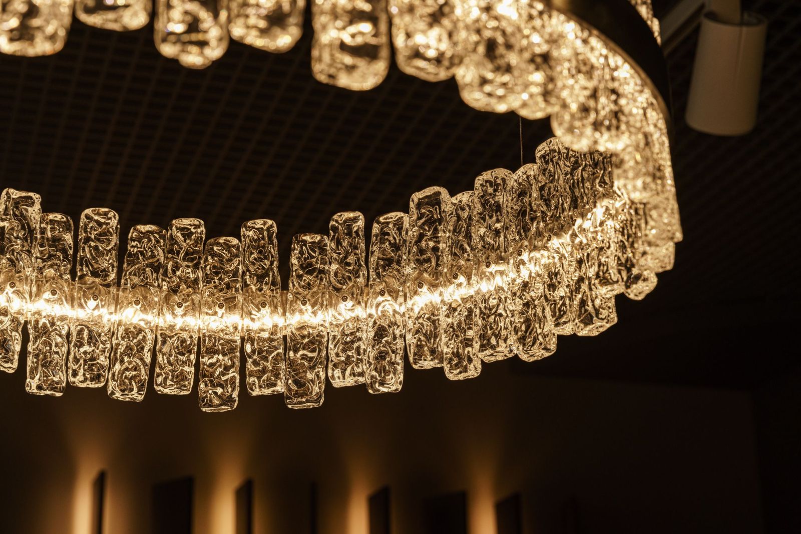 Cattelan Italia Люстра Phoenix S3 от Cattelan Italia — в интерьере