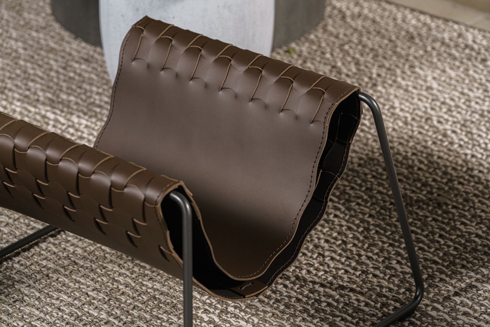 Flexform Газетница Mate от Flexform — в интерьере