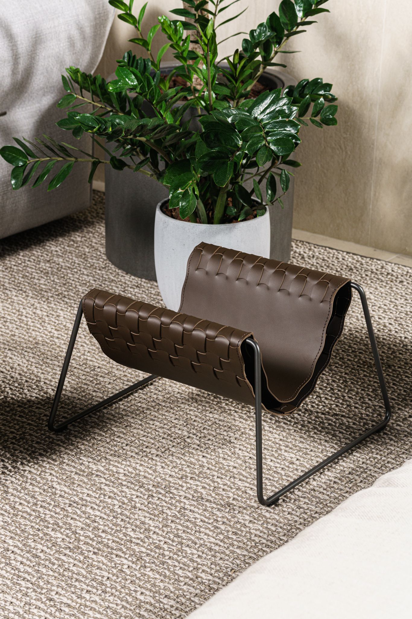 Flexform Газетница Mate от Flexform — в интерьере