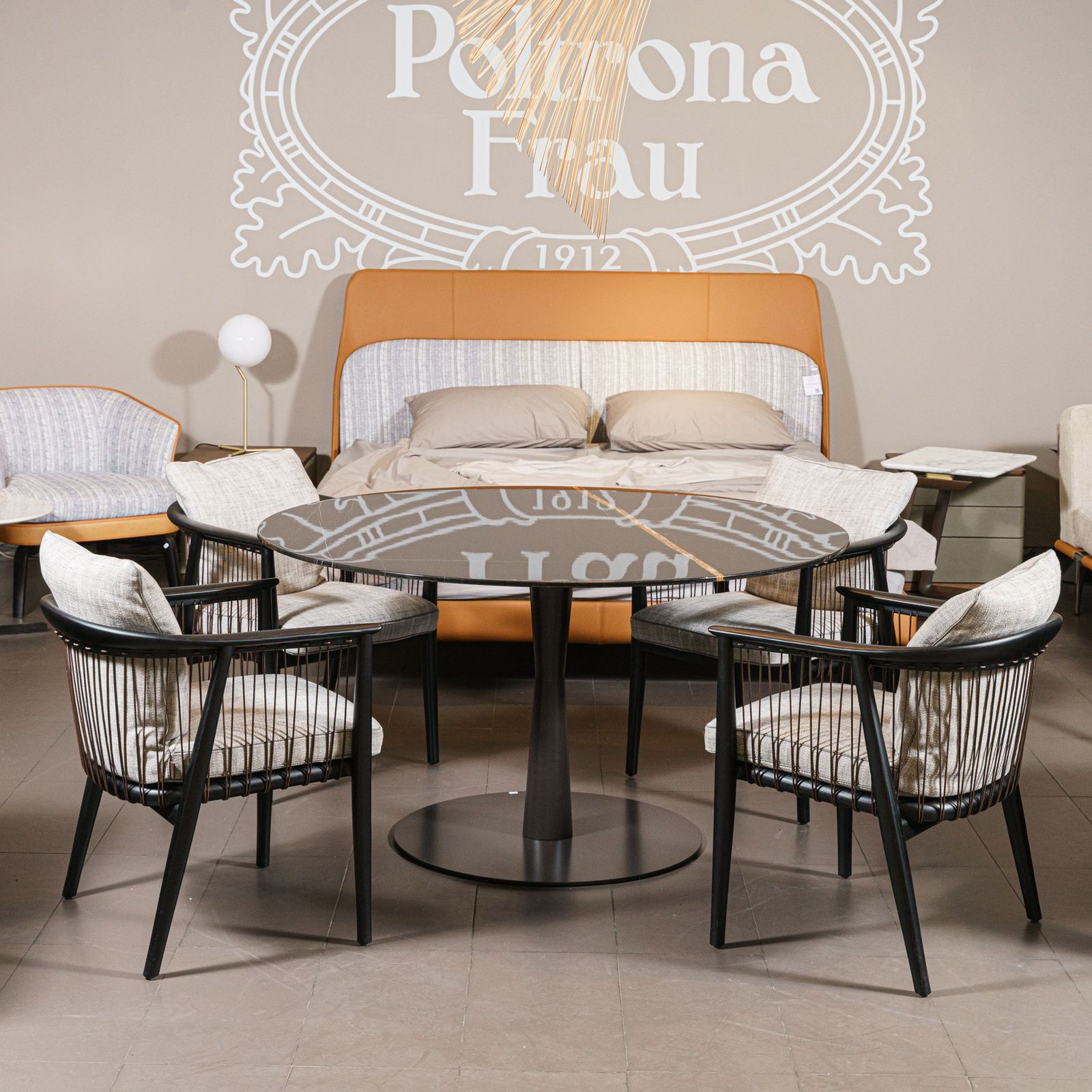 Poliform Стол Flute Sahara Noir от Poliform — в интерьере