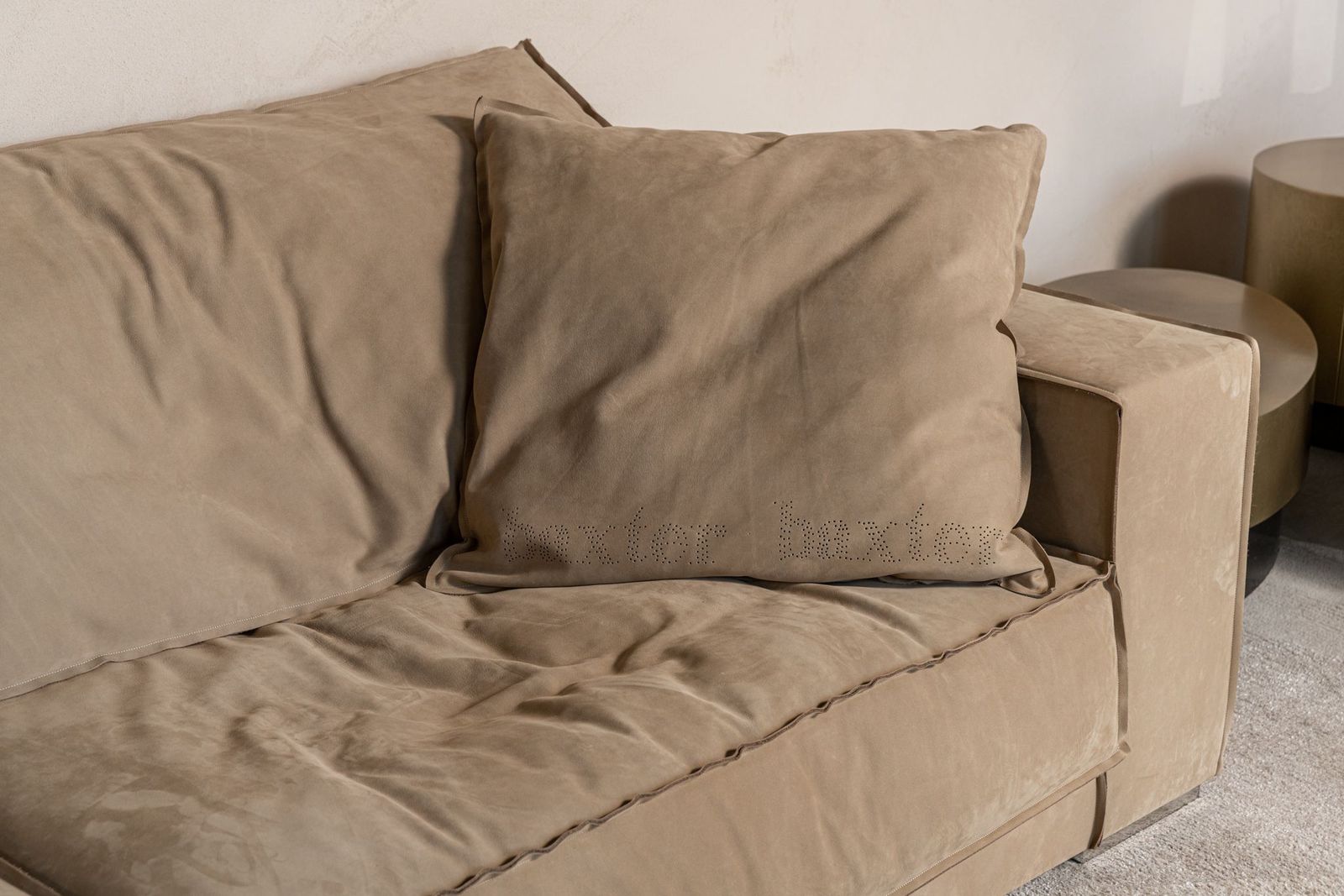 Baxter Диван Budapest Soft Kashmir Miel от Baxter — в интерьере