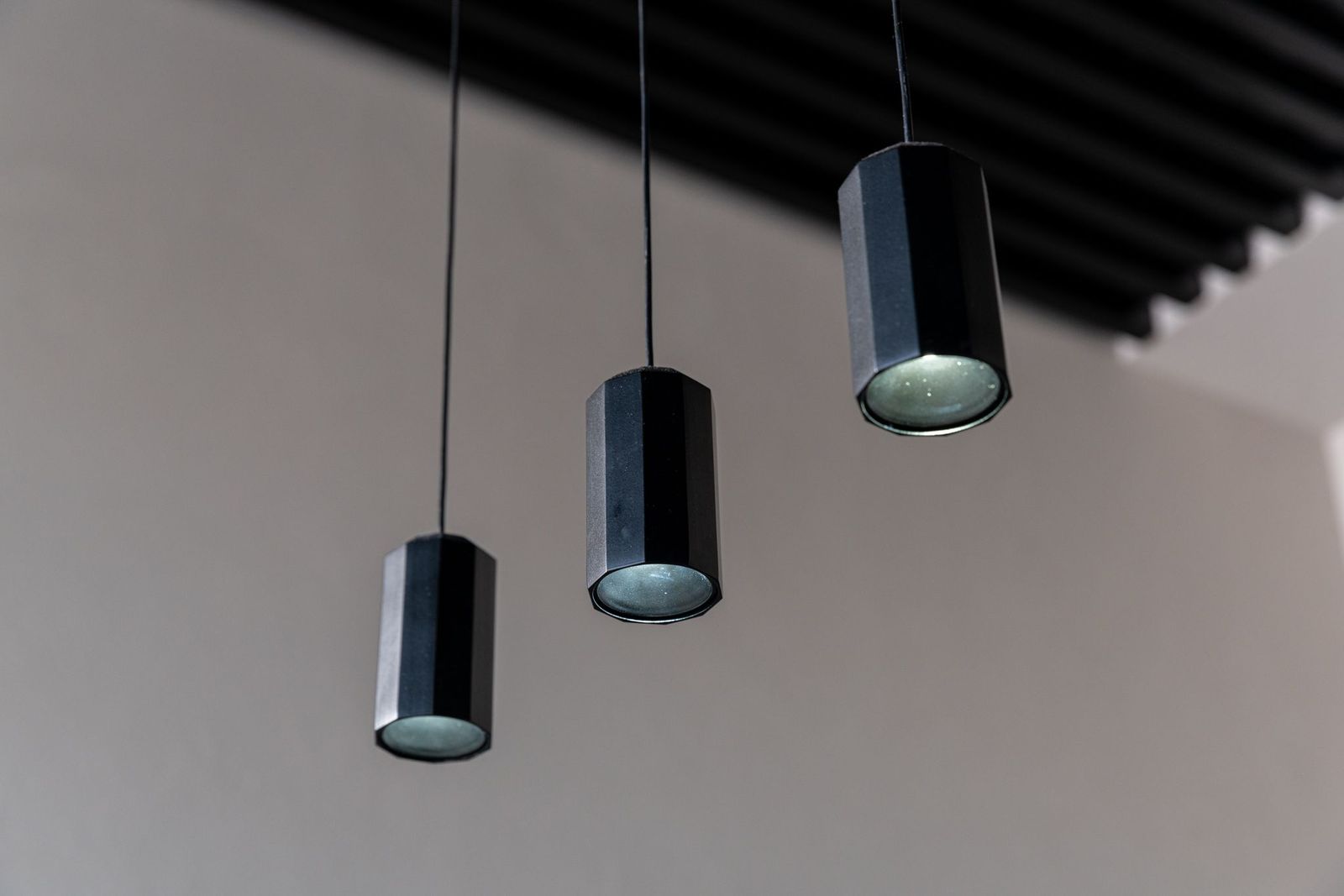 Vibia Подвесной светильник Wireflow Lineal 0338 от Vibia — в интерьере