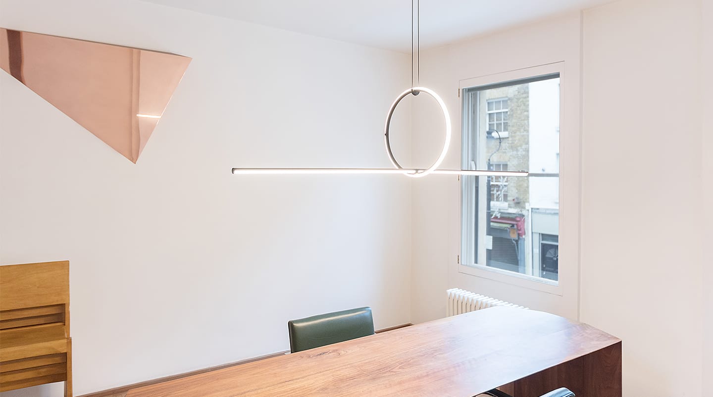 Flos Подвесной светильник Arrangements Round Small от Flos — в интерьере