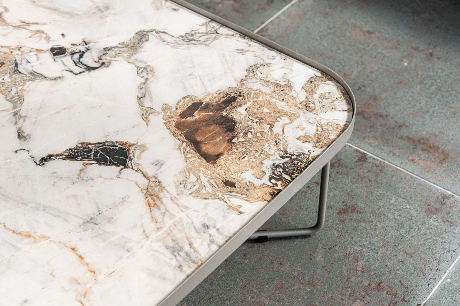 Cattelan Italia Журнальный столик Benny Keramik Square от Cattelan Italia — в интерьере
