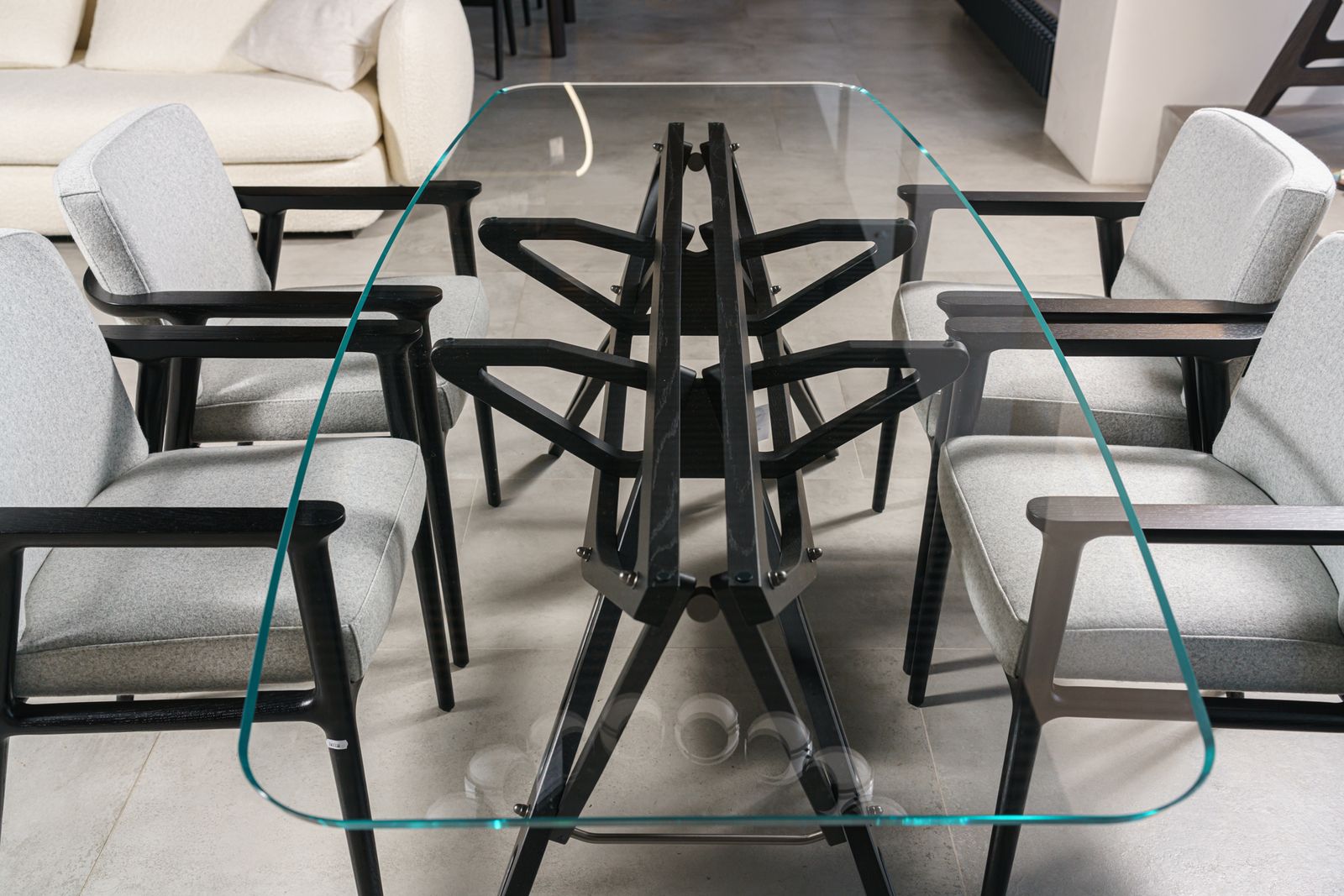 Zanotta Стол CM Extra-clear glass Reale от Zanotta — в интерьере
