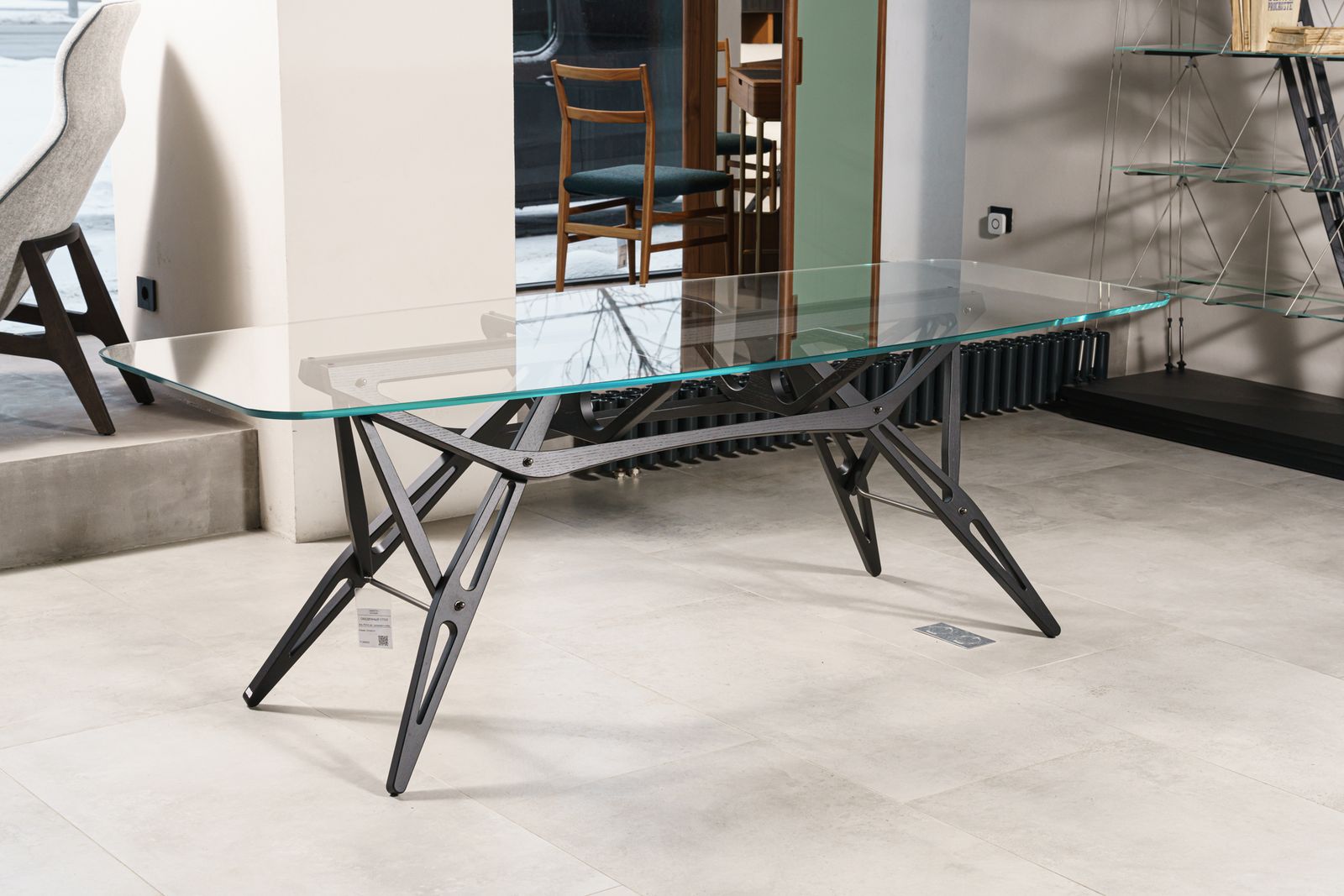 Zanotta Стол CM Extra-clear glass Reale от Zanotta — в интерьере