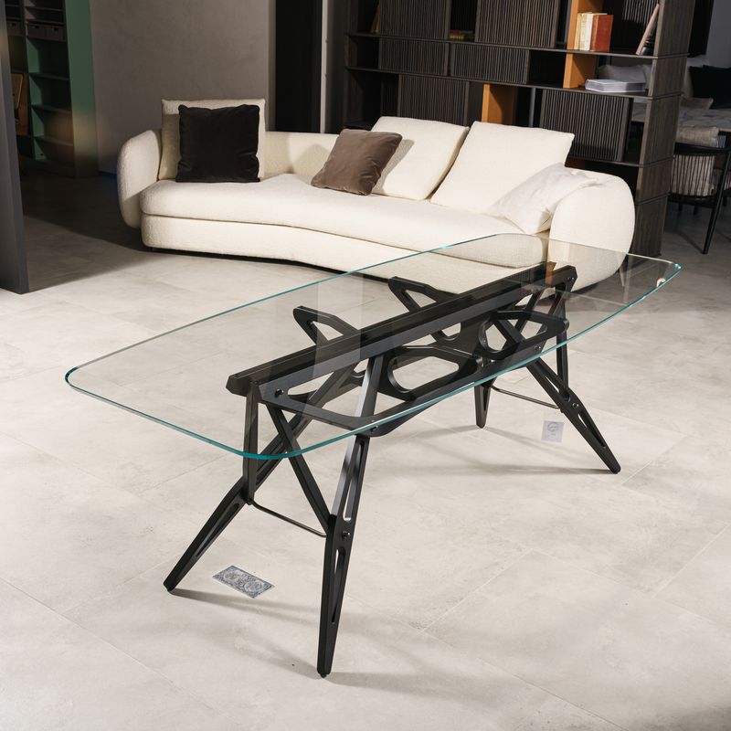 Zanotta Стол CM Extra-clear glass Reale от Zanotta — в интерьере