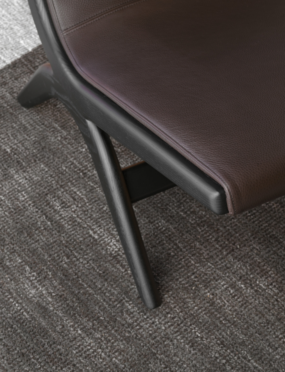 Molteni&C Кресло Yoell от Molteni & C — в интерьере